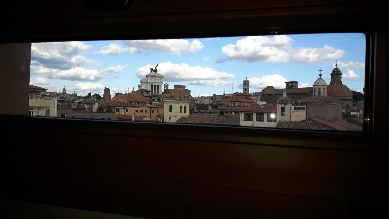 Bb Il Re Reginella Pensión Roma